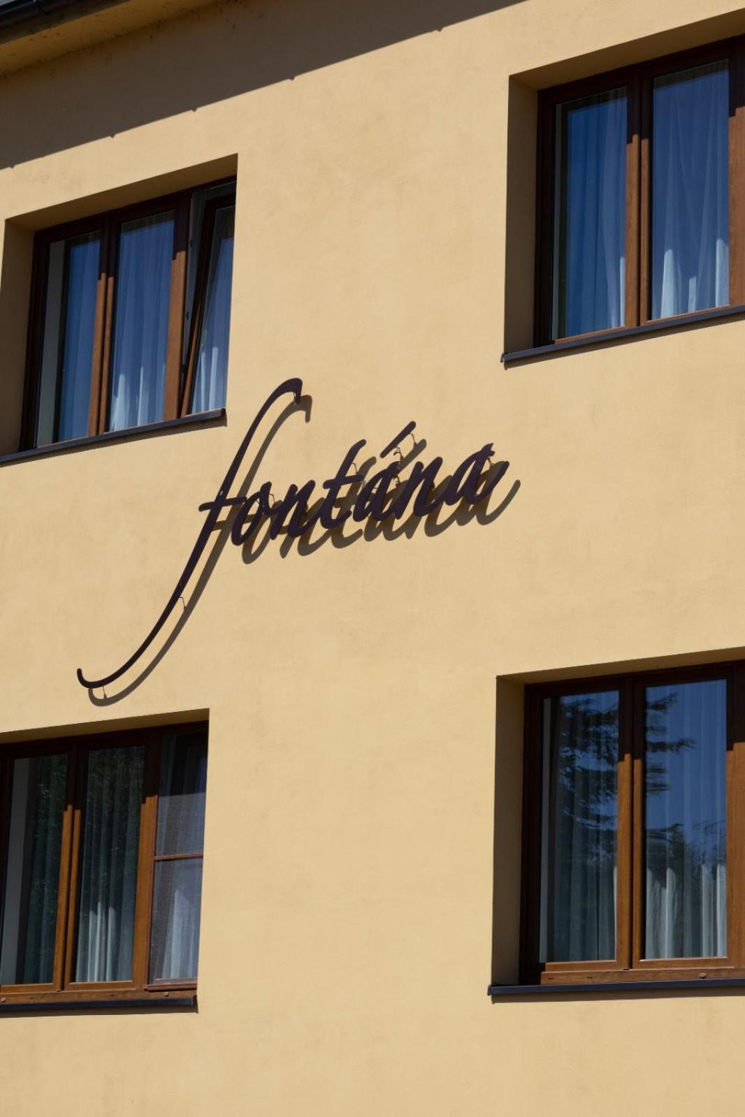 Pension Fontana Podebrady Exterior photo